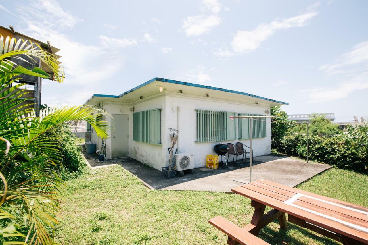Whale Okinawa Hotel Kadena Kültér fotó