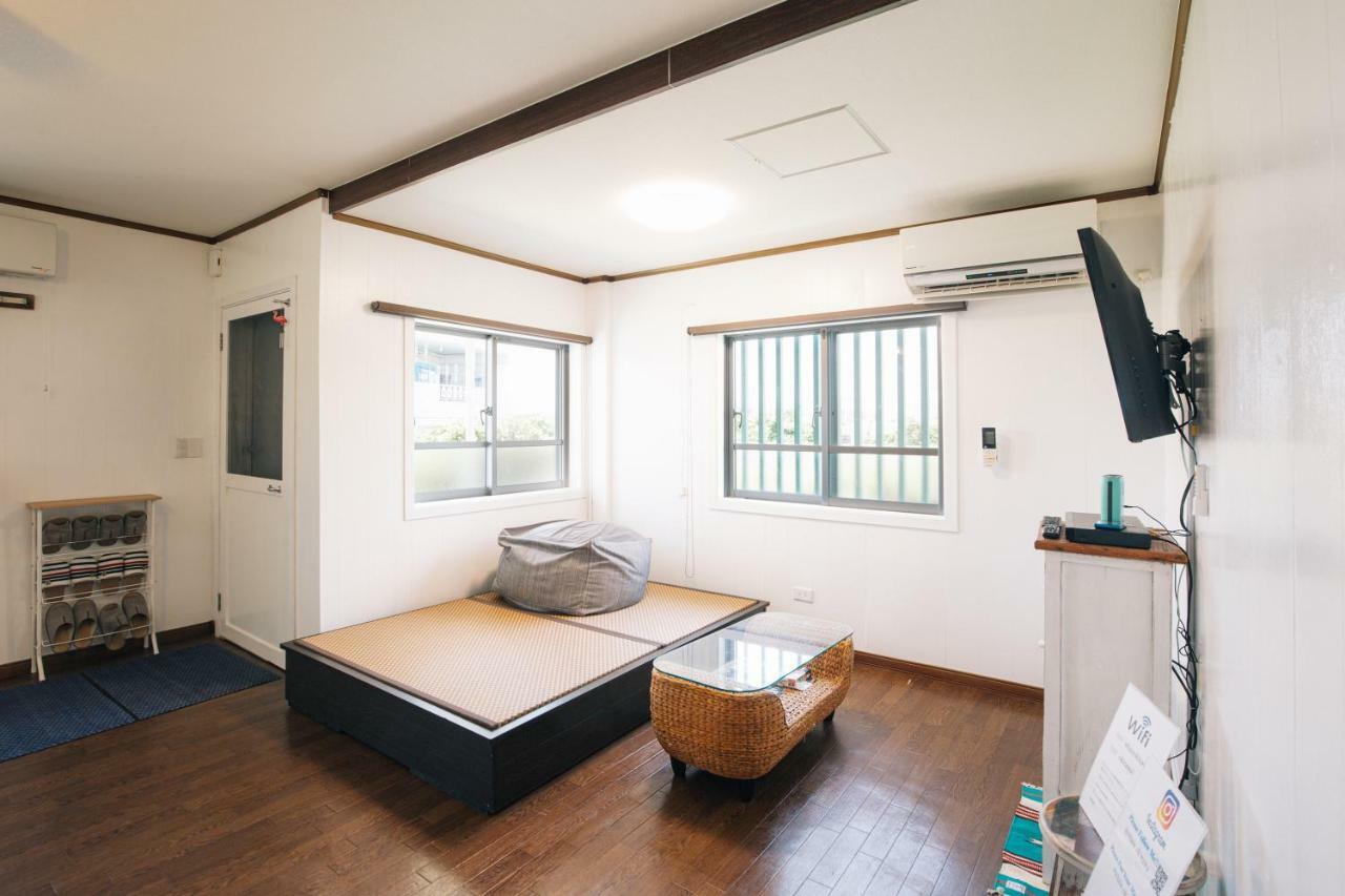 Whale Okinawa Hotel Kadena Kültér fotó