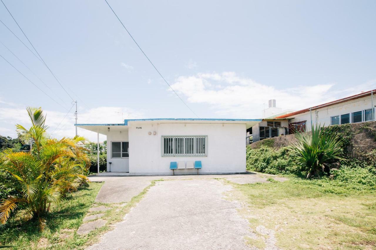 Whale Okinawa Hotel Kadena Kültér fotó